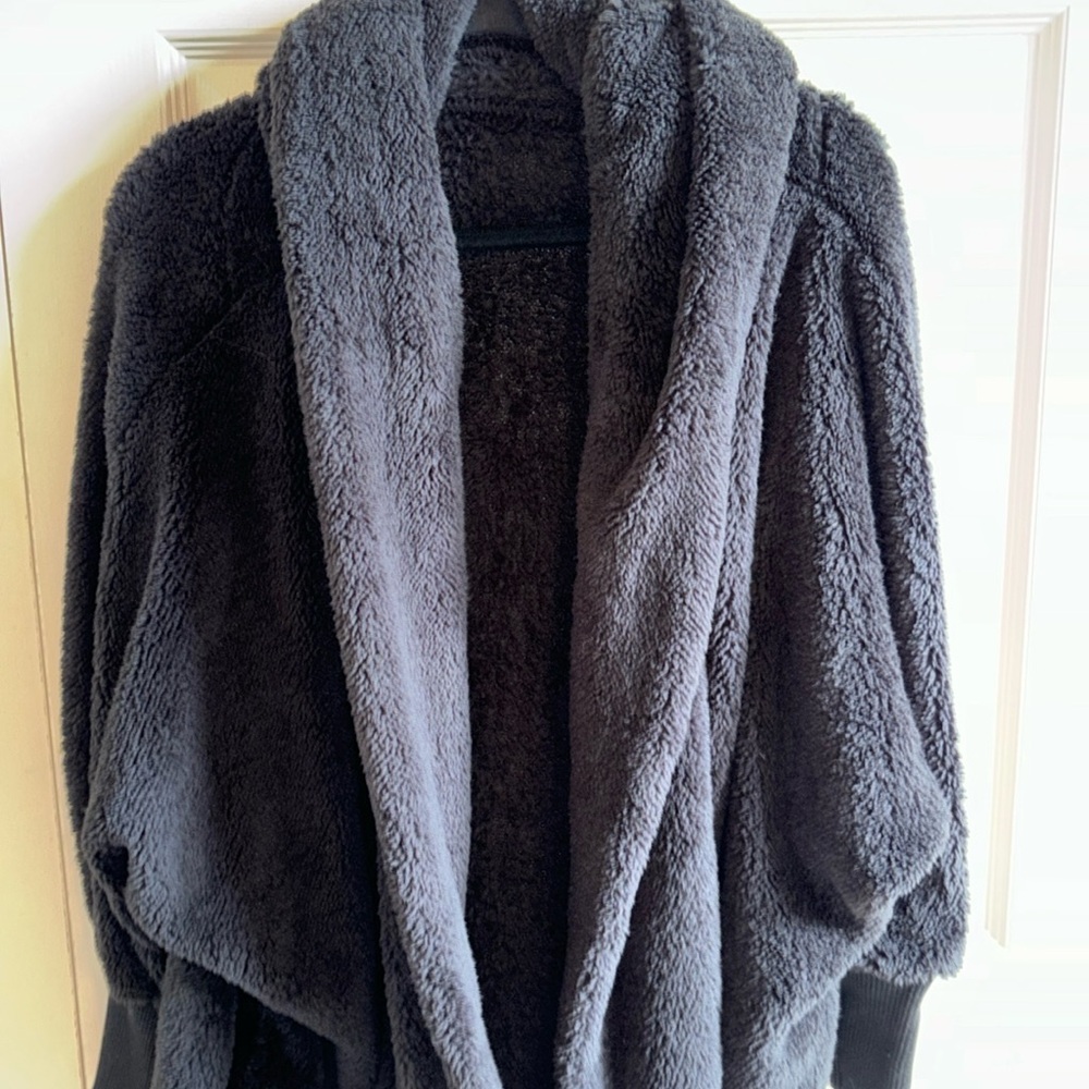 Never worn Sherpa oversized teddy coat with pockets size 0XL